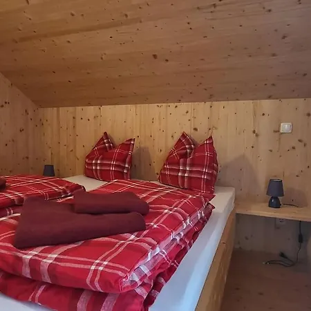 Paal 162 - Tolle Aussicht, 2 Terasssen, Grosses Grundstueck Stadl an der Mur