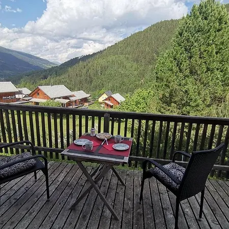 Paal 162 - Tolle Aussicht, 2 Terasssen, Grosses Grundstueck Semesterbostad