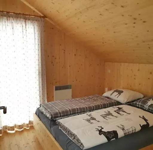 Paal 162 - Tolle Aussicht, 2 Terasssen, Grosses Grundstueck بيت للعطل